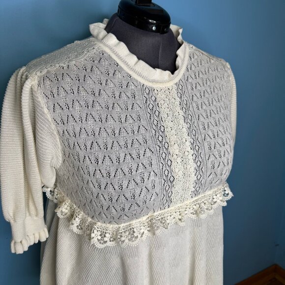 Cream Crochet and Knit Sweater with Lace Trim - L - Picture 2 of 9